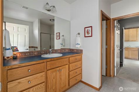 1531 SW Vanguard Street Oak Harbor WA 98277