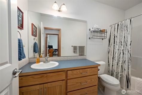 1531 SW Vanguard Street Oak Harbor WA 98277