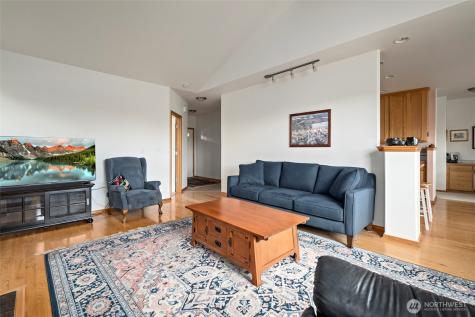 1531 SW Vanguard Street Oak Harbor WA 98277