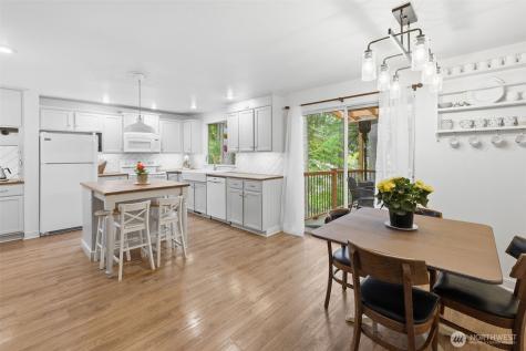 8613 Foster Grove Court NE Bremerton WA 98311