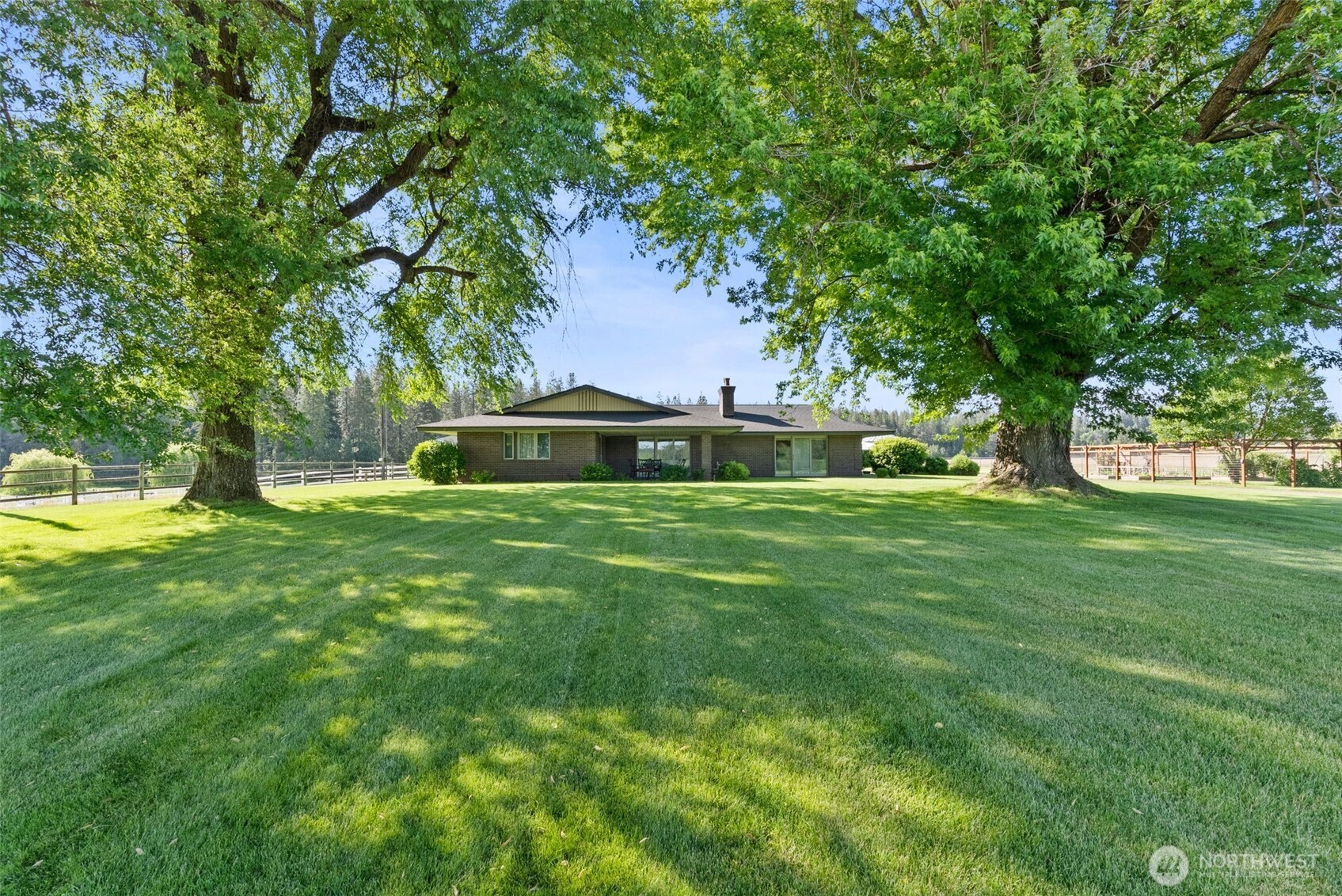 24415 N Crescent Road Chattaroy WA 99003