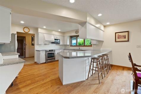 24415 N Crescent Road Chattaroy WA 99003
