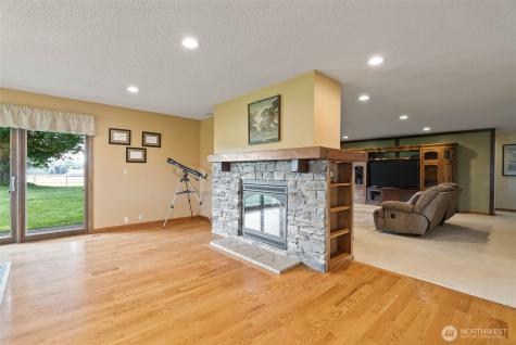 24415 N Crescent Road Chattaroy WA 99003