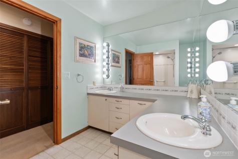 24415 N Crescent Road Chattaroy WA 99003