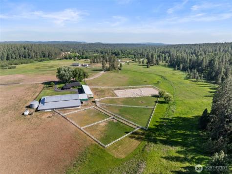 24415 N Crescent Road Chattaroy WA 99003