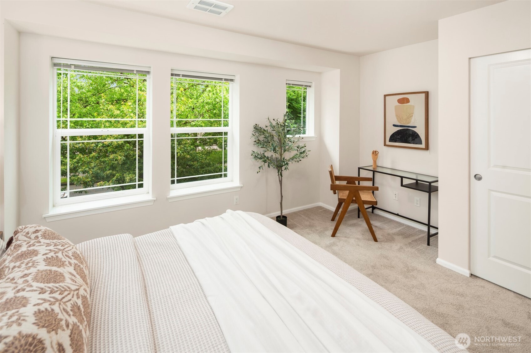 6942 31st Avenue SW Seattle WA 98126