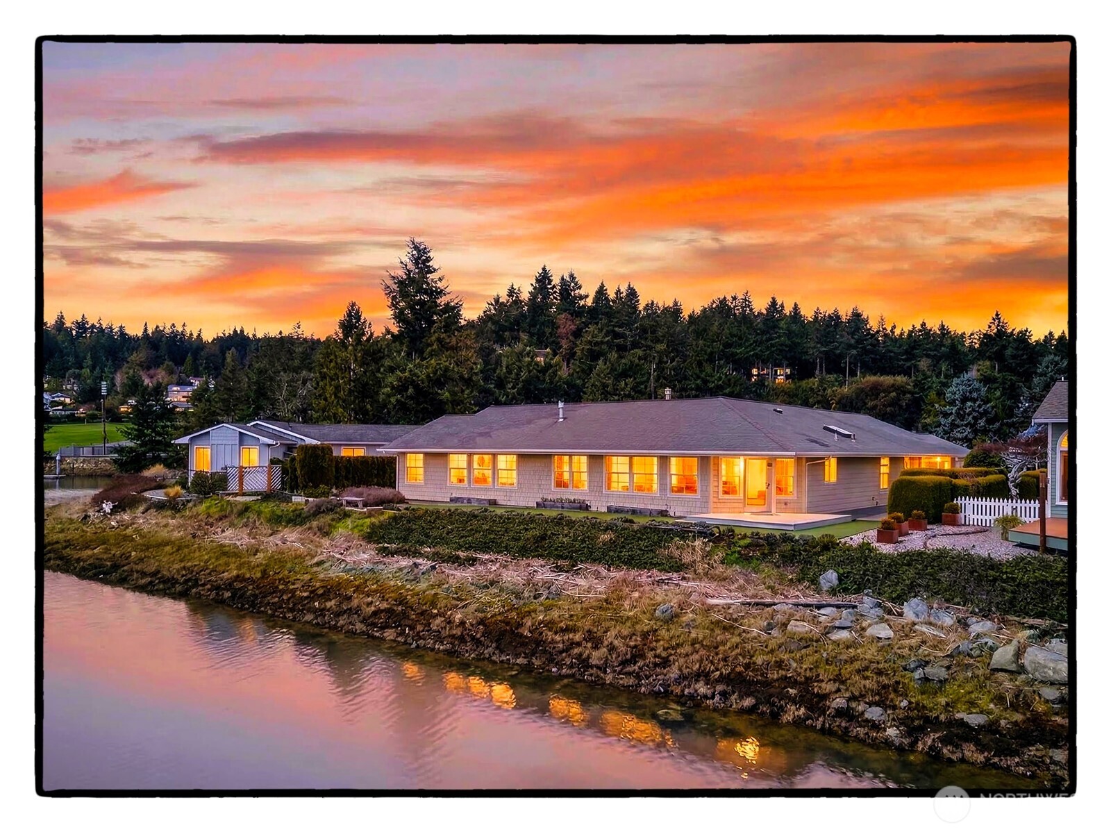 193 Salish Place La Conner WA 98257
