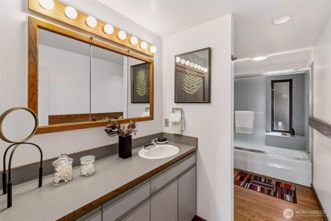 1259 23rd Avenue E Seattle WA 98112