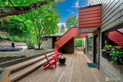 1259 23rd Avenue E Seattle WA 98112