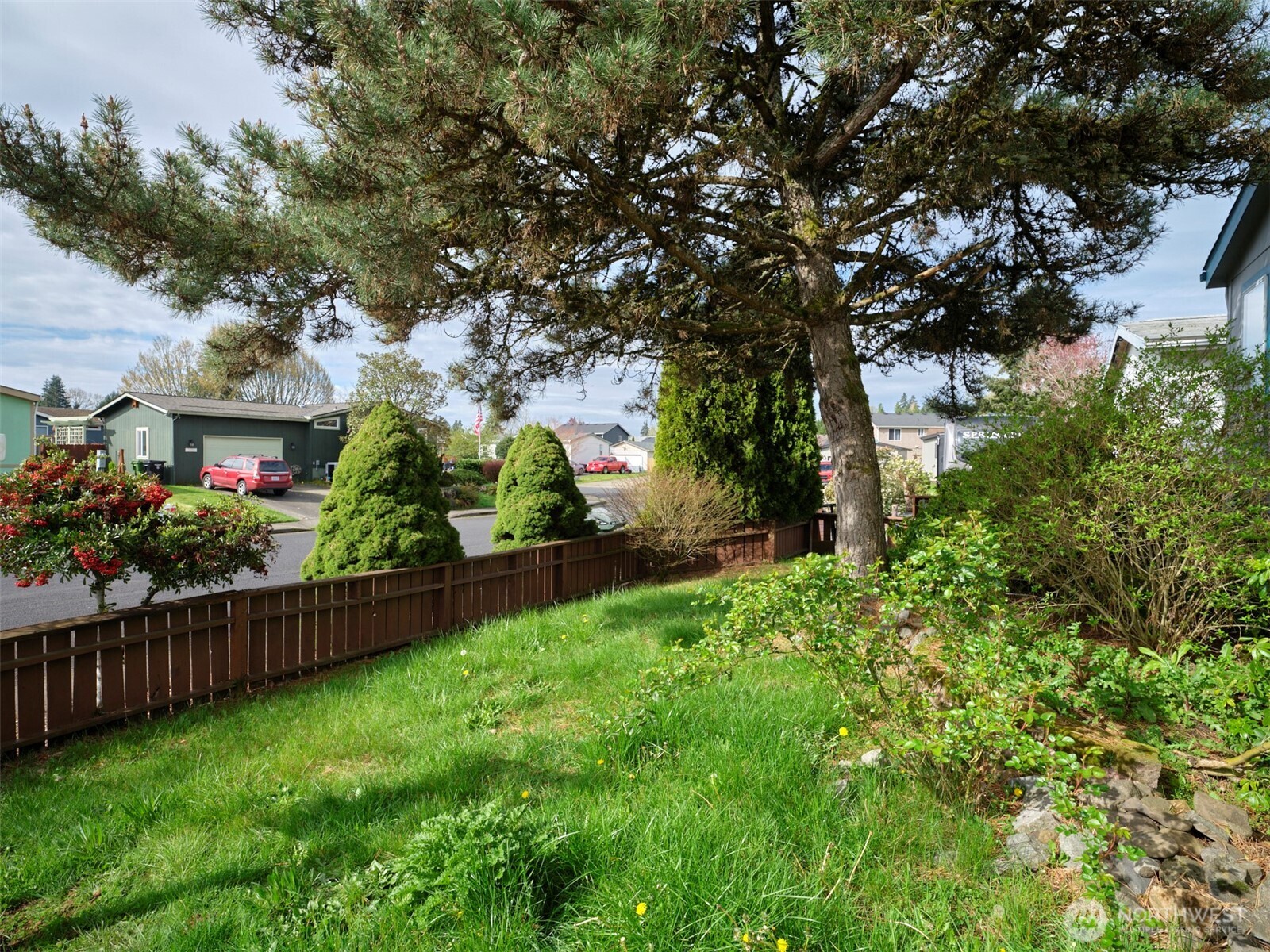 1835 Heartwood Woodland WA 98674
