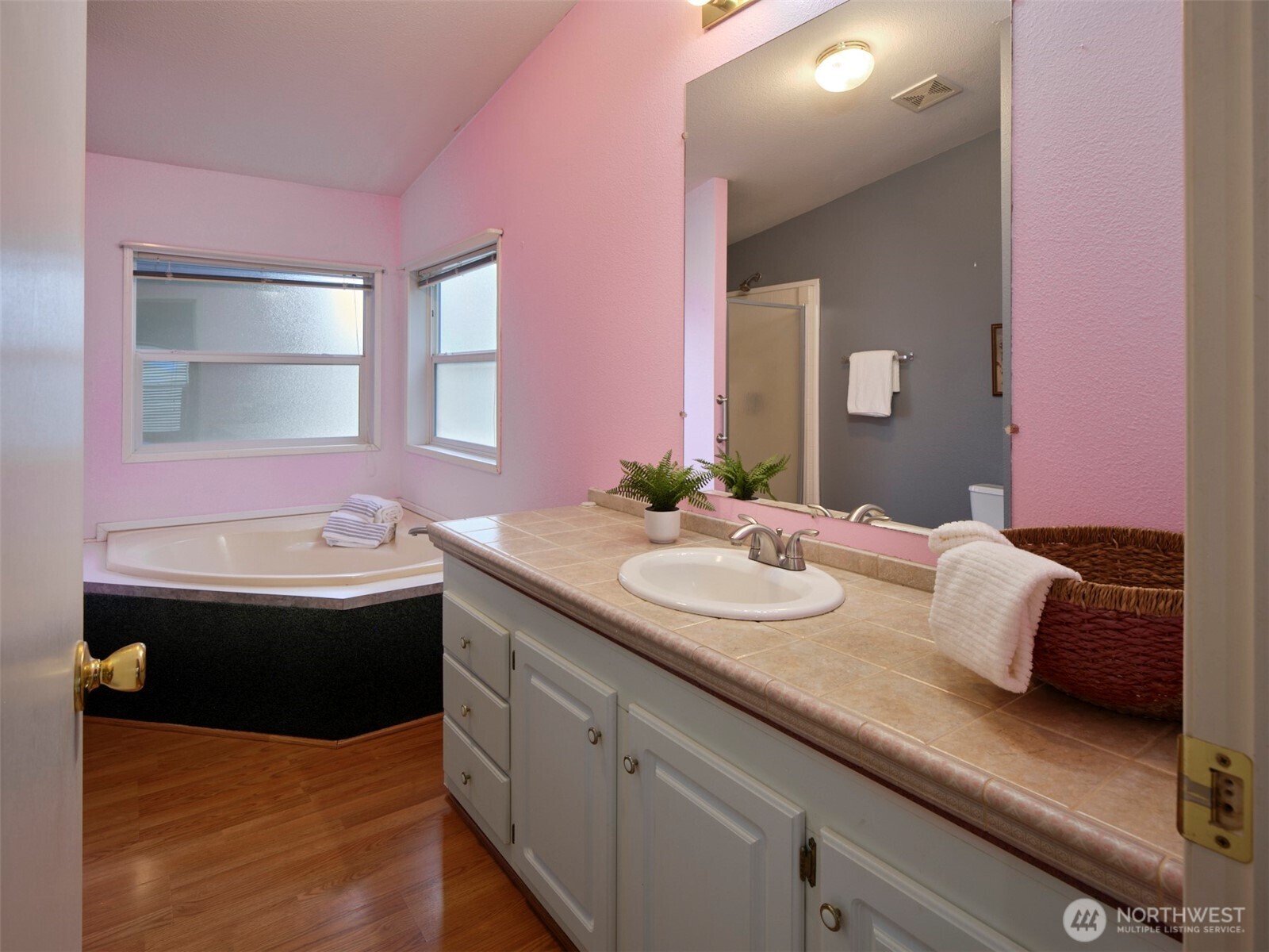 1835 Heartwood Woodland WA 98674