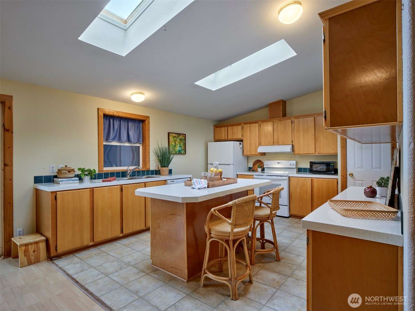 1835 Heartwood Woodland WA 98674