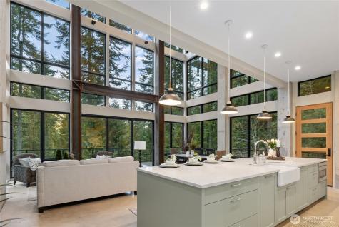 2982 Kachess Lake Road Easton WA 98925