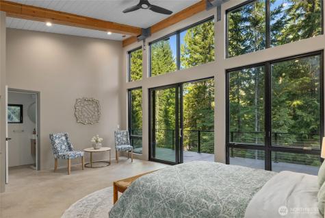 2982 Kachess Lake Road Easton WA 98925