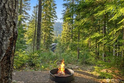 2982 Kachess Lake Road Easton WA 98925