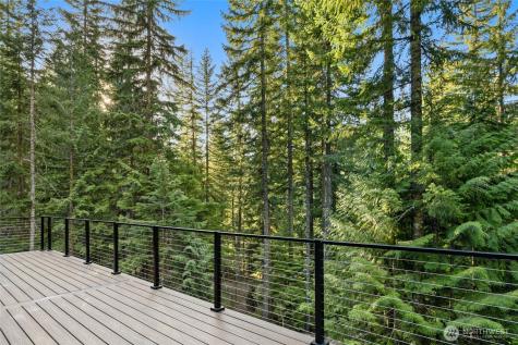 2982 Kachess Lake Road Easton WA 98925