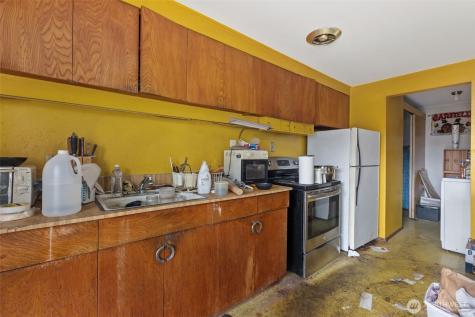 1212 146th Avenue SE Bellevue WA 98007
