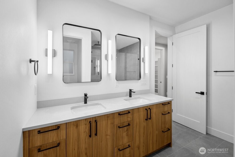 695 NW Locust St (Homesite #9) Issaquah WA 98027