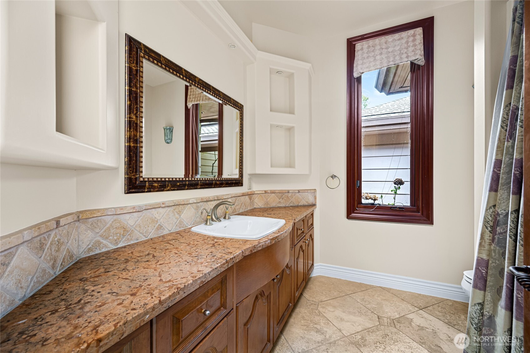 5435 Quail Run Blaine WA 98230