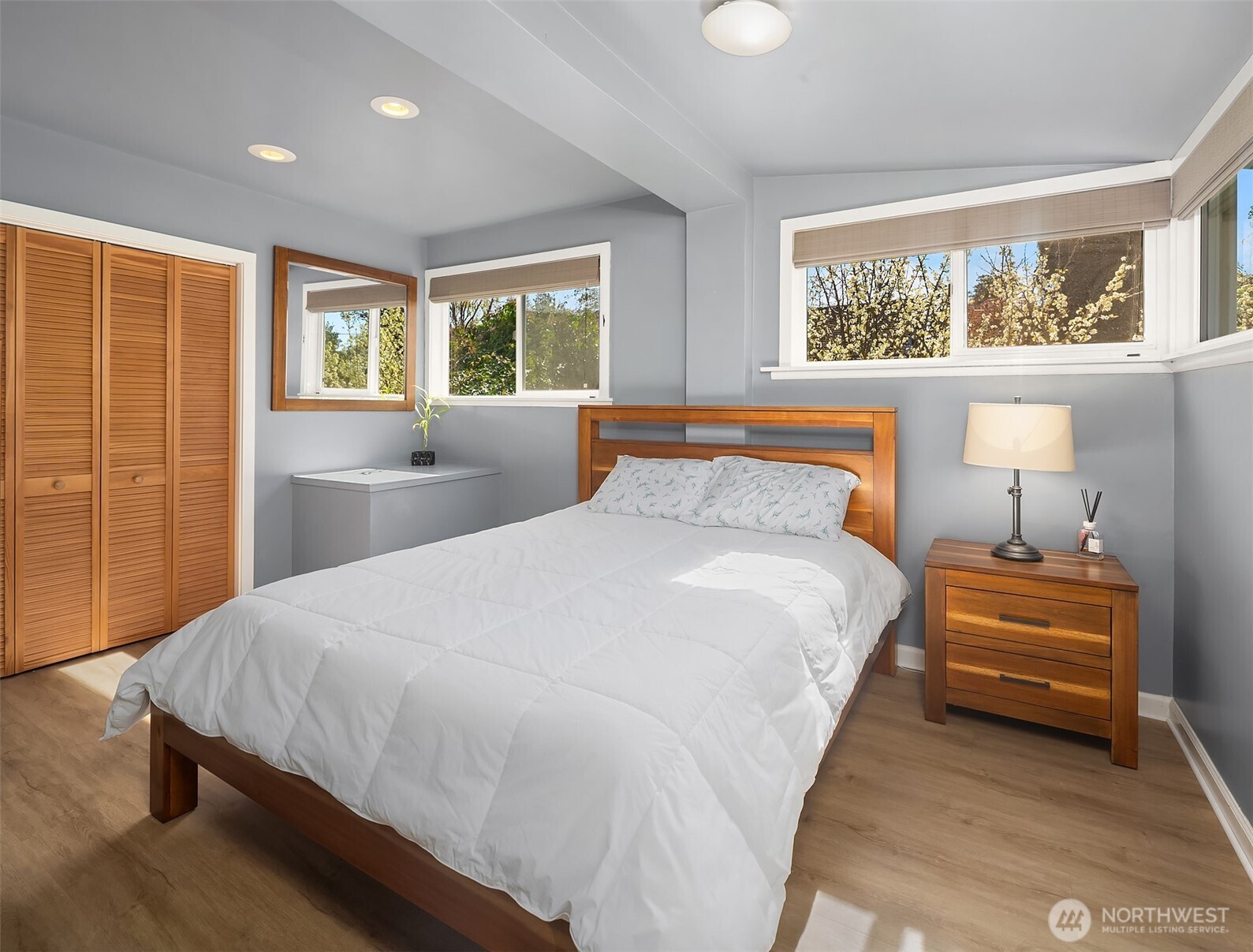 232 N Sunset Drive Camano Island WA 98282