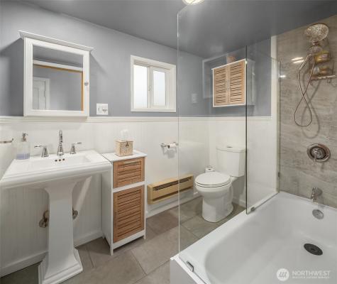 232 N Sunset Drive Camano Island WA 98282