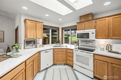 5203 53rd Street W University Place WA 98467