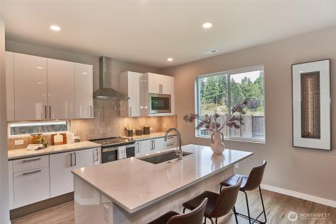 1525 138th Street E Tacoma WA 98445