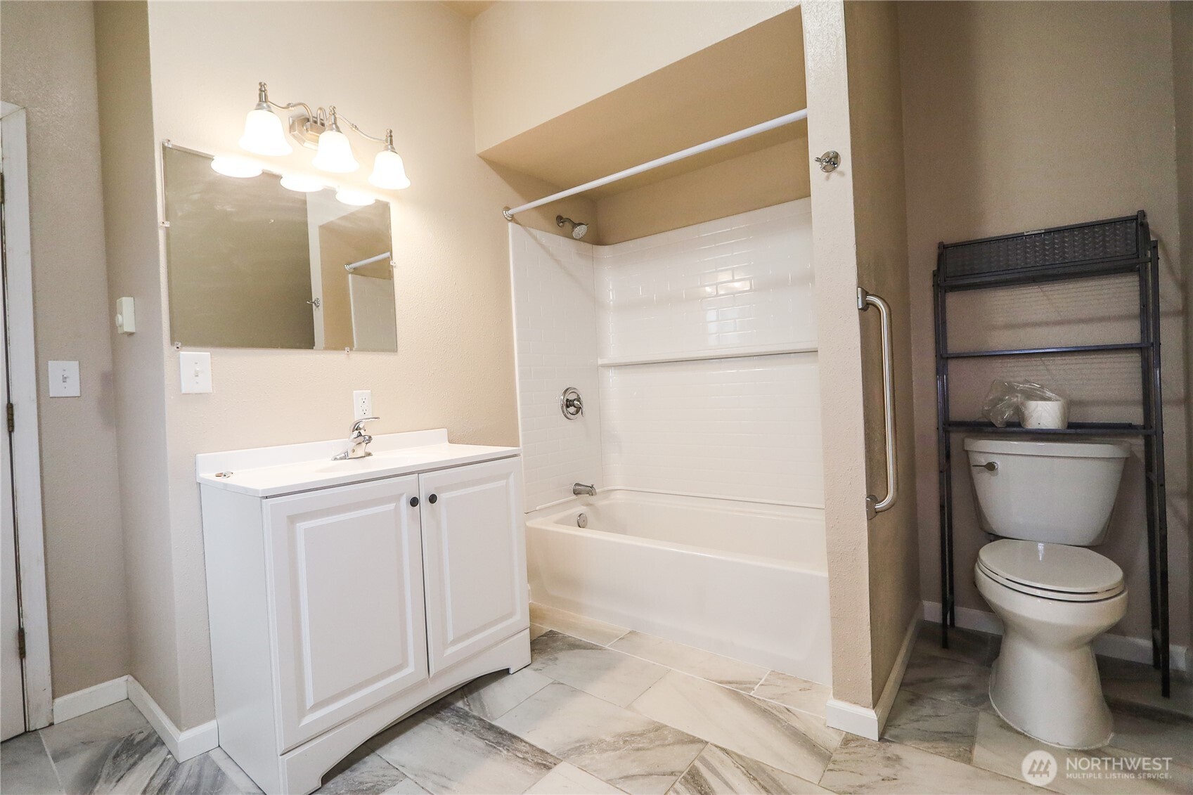 912 Ramer Avenue Hoquiam WA 98550