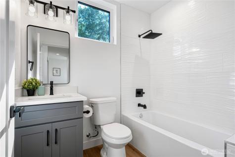 8522 23rd Avenue NE Seattle WA 98115