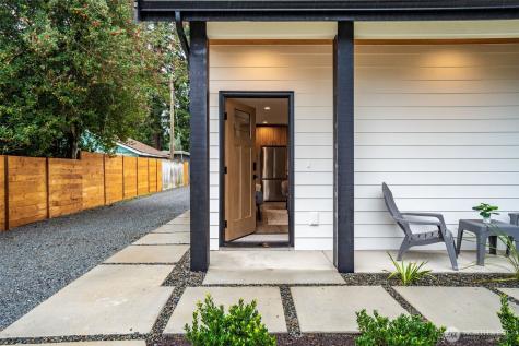 12531 25th Avenue NE Seattle WA 98125