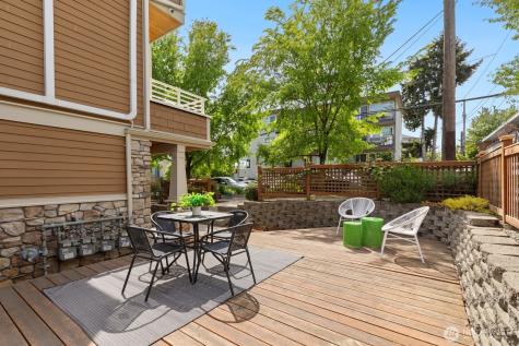 4208 Linden Avenue N Seattle WA 98103