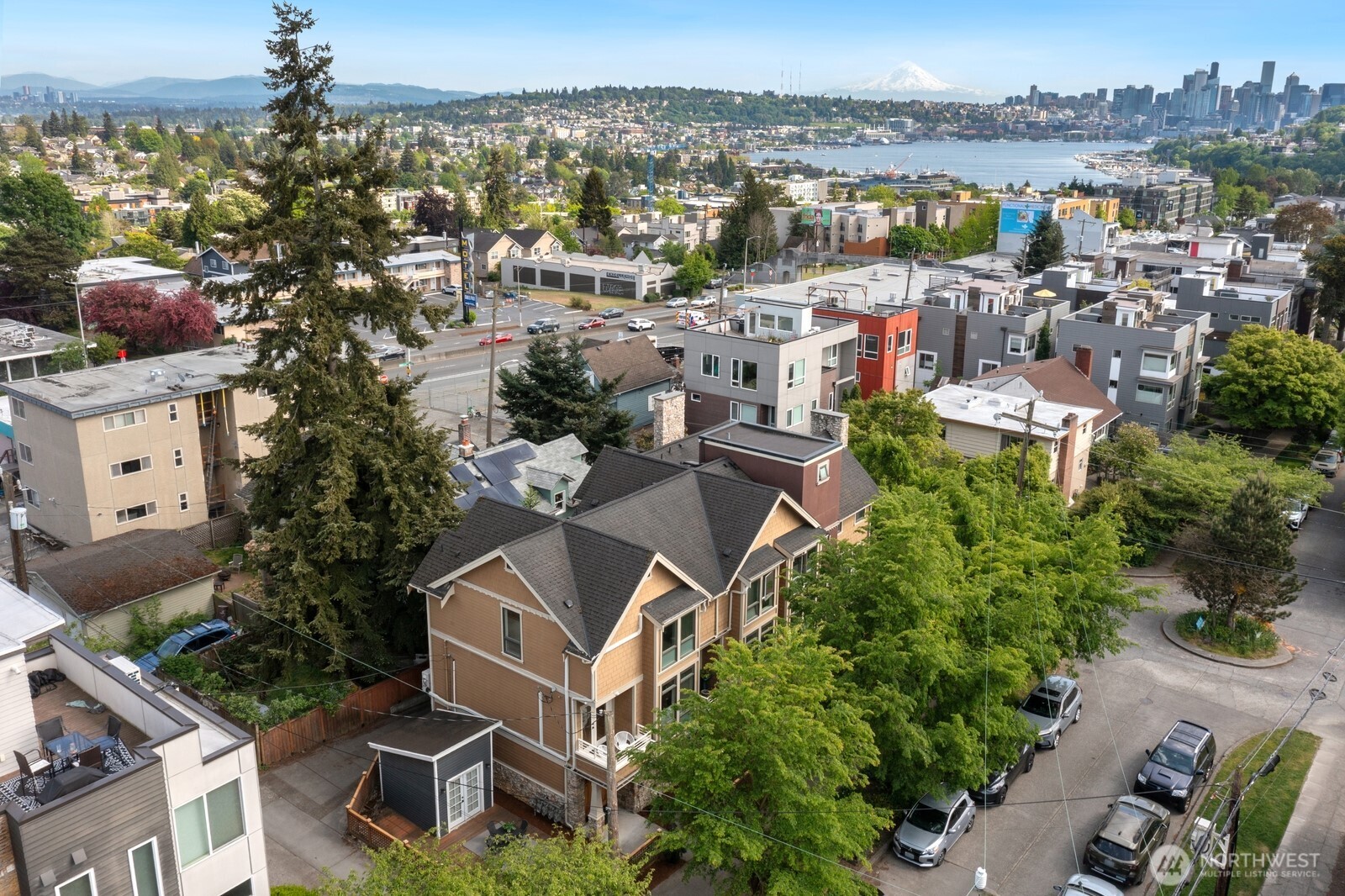 4208 Linden Avenue N Seattle WA 98103