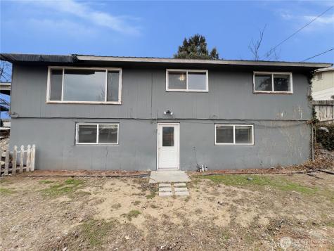 728 Sunrise Drive Omak WA 98841