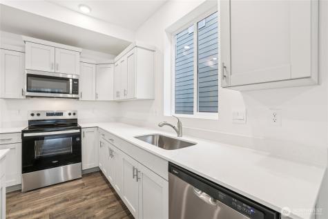 10738 188th Street E Puyallup WA 98374