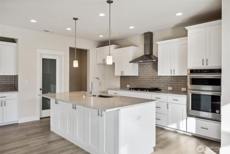 5846 229th Avenue E Buckley WA 98321