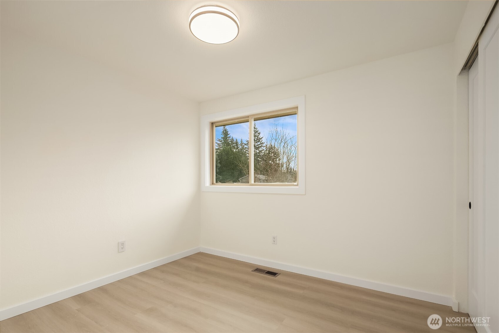 727 198th Place SE Bothell WA 98012
