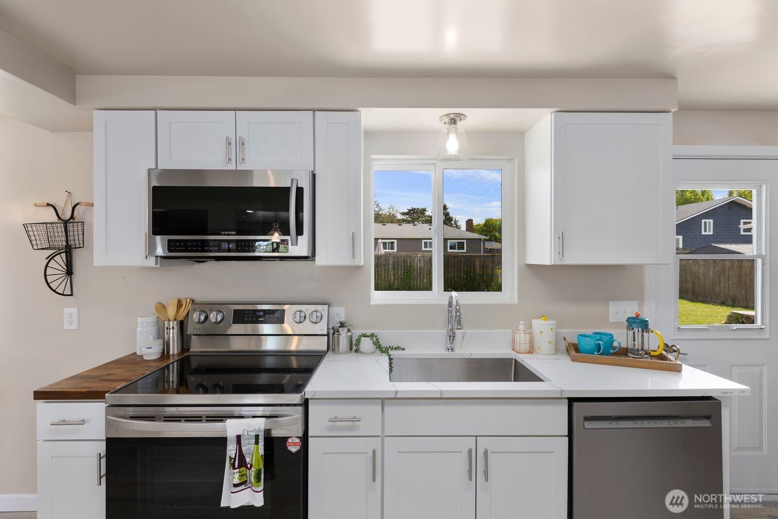 1320 Shirley Place Mount Vernon WA 98274