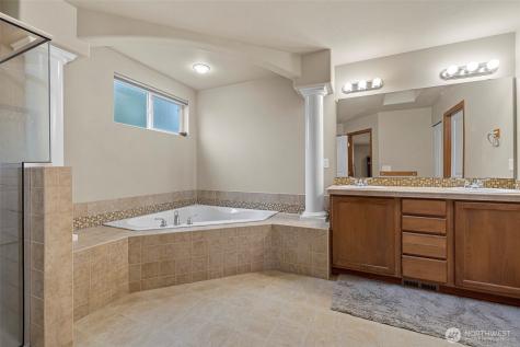 11801 58th Avenue NE Marysville WA 98271