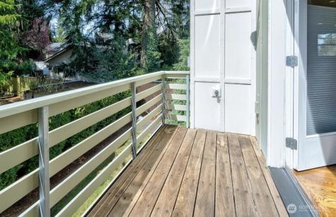 738 N 185th Street Shoreline WA 98133