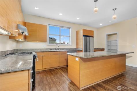 738 N 185th Street Shoreline WA 98133