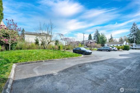 738 N 185th Street Shoreline WA 98133