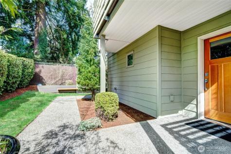 738 N 185th Street Shoreline WA 98133