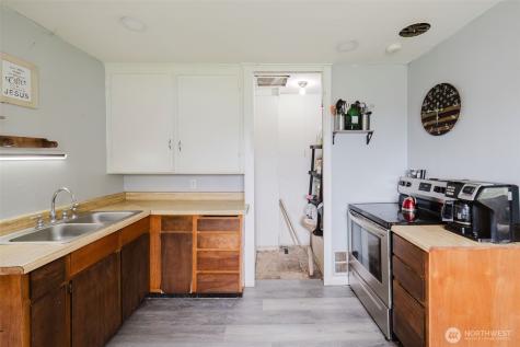 114 Kendall Street Port Orchard WA 98366