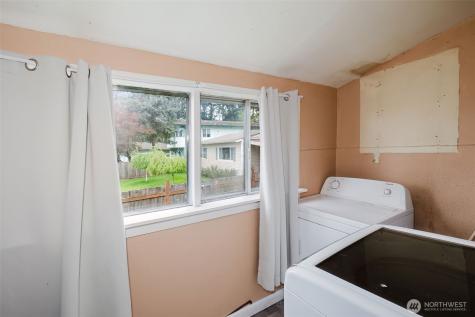 114 Kendall Street Port Orchard WA 98366