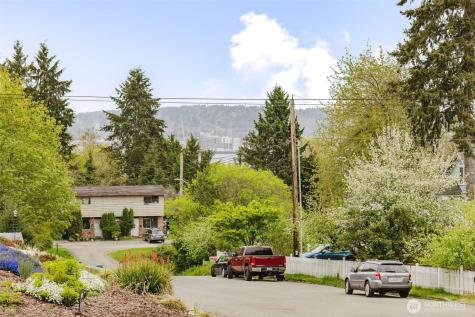 114 Kendall Street Port Orchard WA 98366