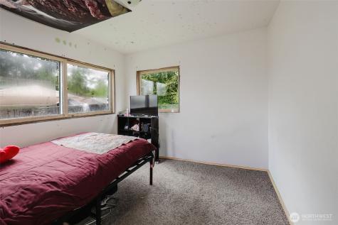 114 Kendall Street Port Orchard WA 98366