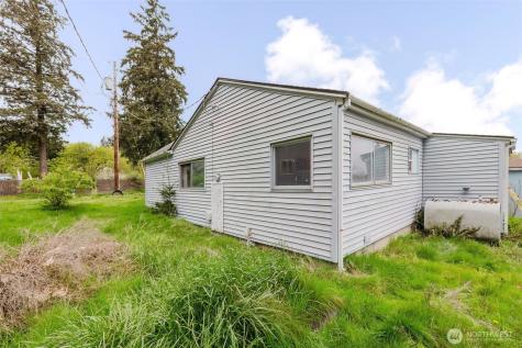 114 Kendall Street Port Orchard WA 98366