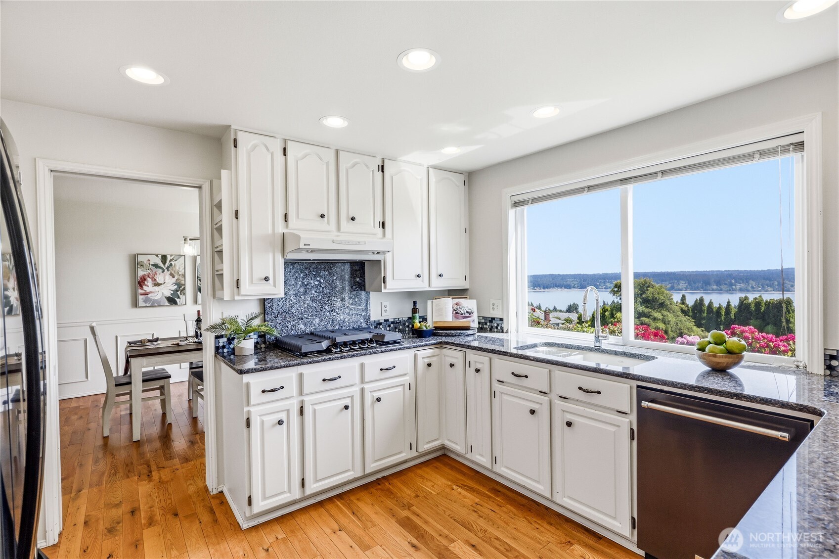 7966 Emery Boulevard NW Silverdale WA 98383