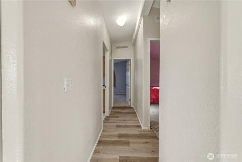 1655 SE Hickory Court College Place WA 99324