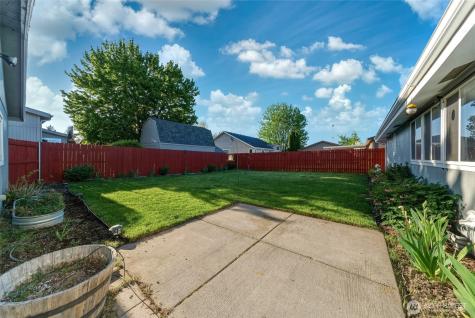 1655 SE Hickory Court College Place WA 99324